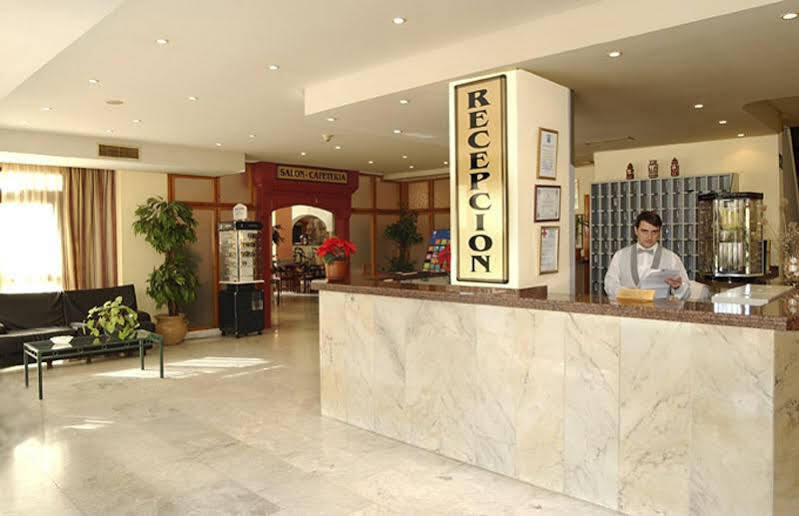 Los Alamos Hotel 3*